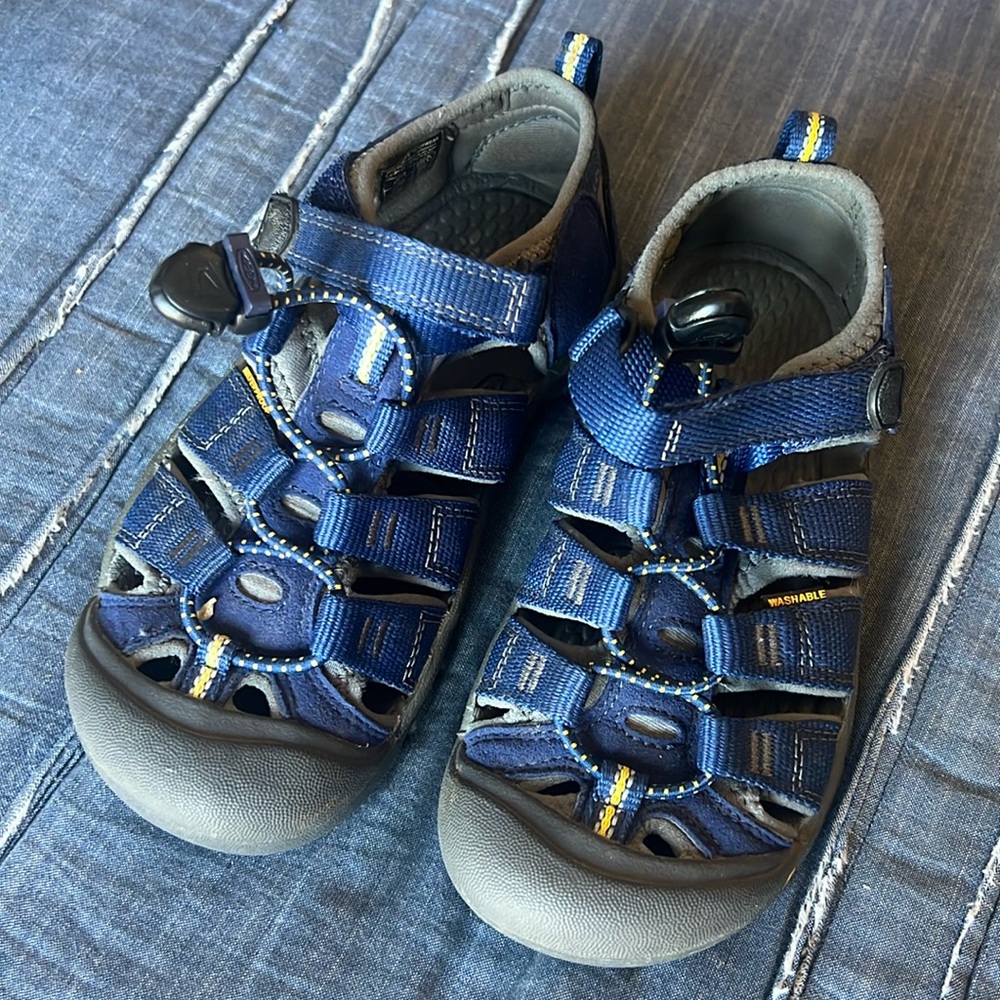 Keen navy sandals sz 13